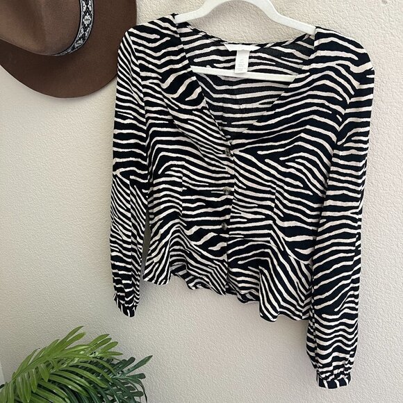 H&M Zebra Print Lightweight Cropped Ruffle Long Puff Sleeve Button Blouse Y2K 90 - Picture 1 of 8